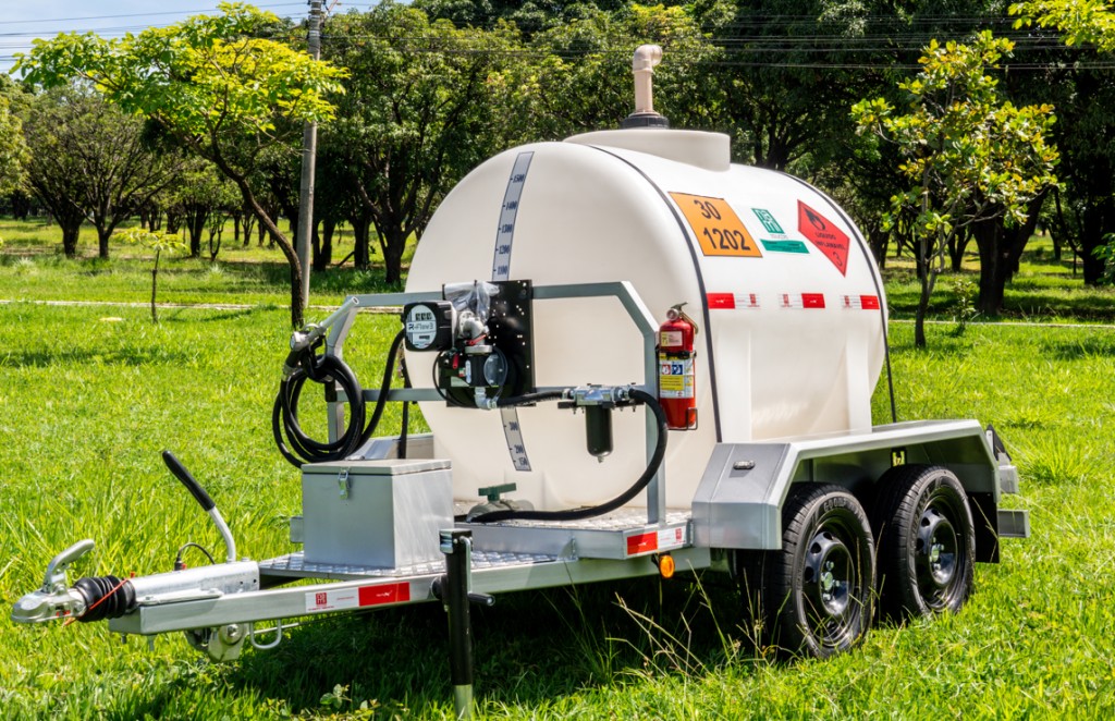 carretinha reboque tanque