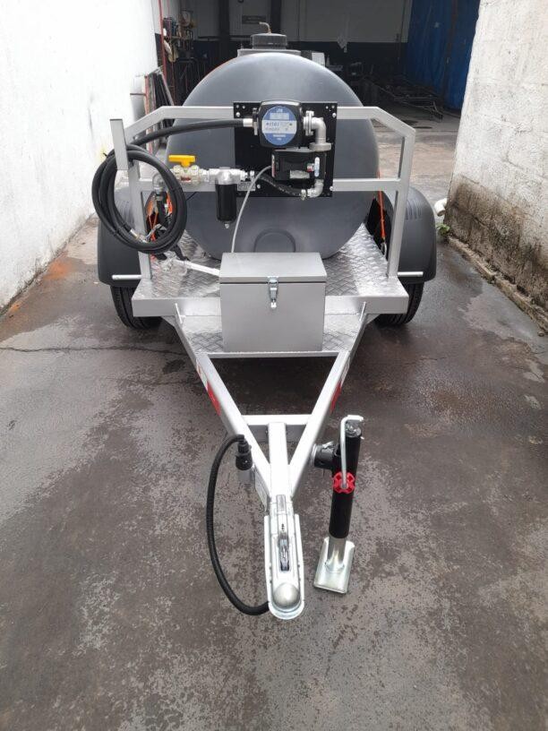 carreta tanque 1000 litros